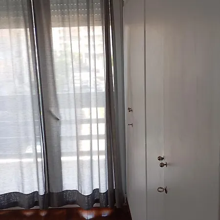 μοντέρνο - Stylish * Loutráki