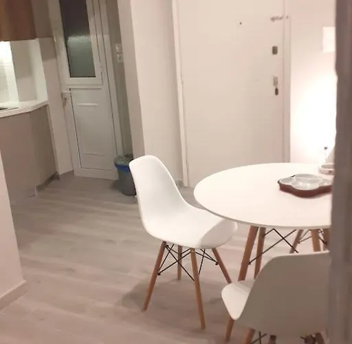 μοντέρνο - Stylish * Loutráki